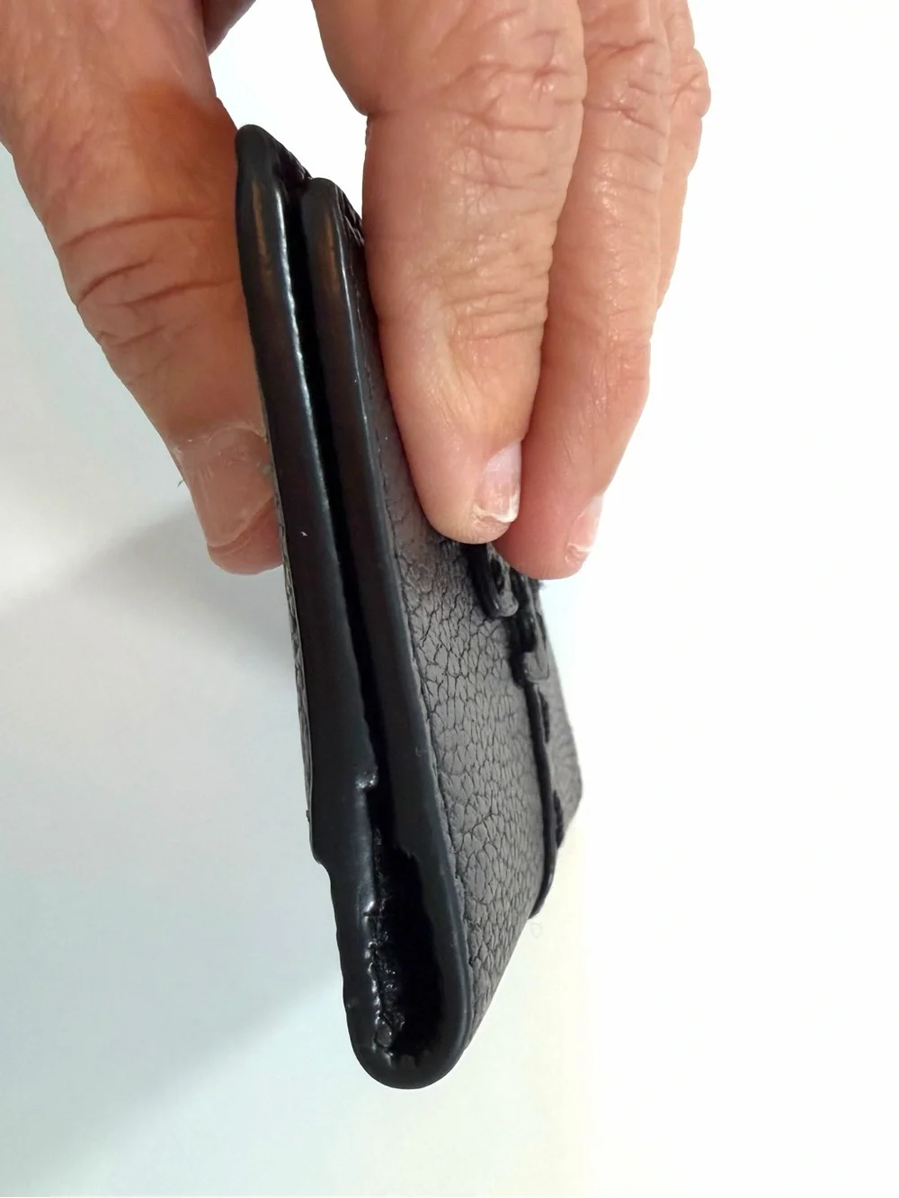 Tory Burch McGraw Bombe Black Pebbled Leather Compact Wallet
